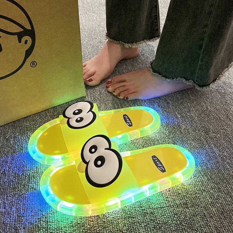 Funny Big Eyes Luminous Slide  - đánh giá và giá Home Outdoor Bathroom